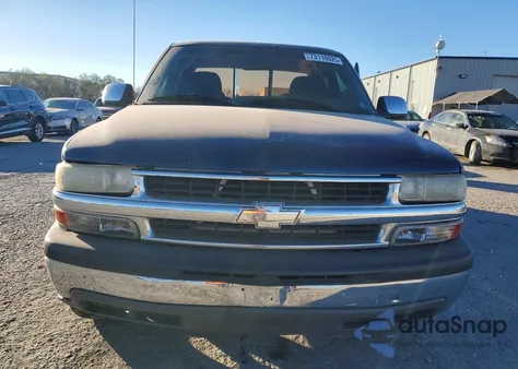 2002 Chevrolet Silverado C1500 z USA, uszkodzony, nr VIN 2GCEC19V621134407